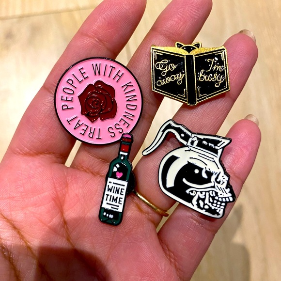 Pins - Picture 1 of 1
